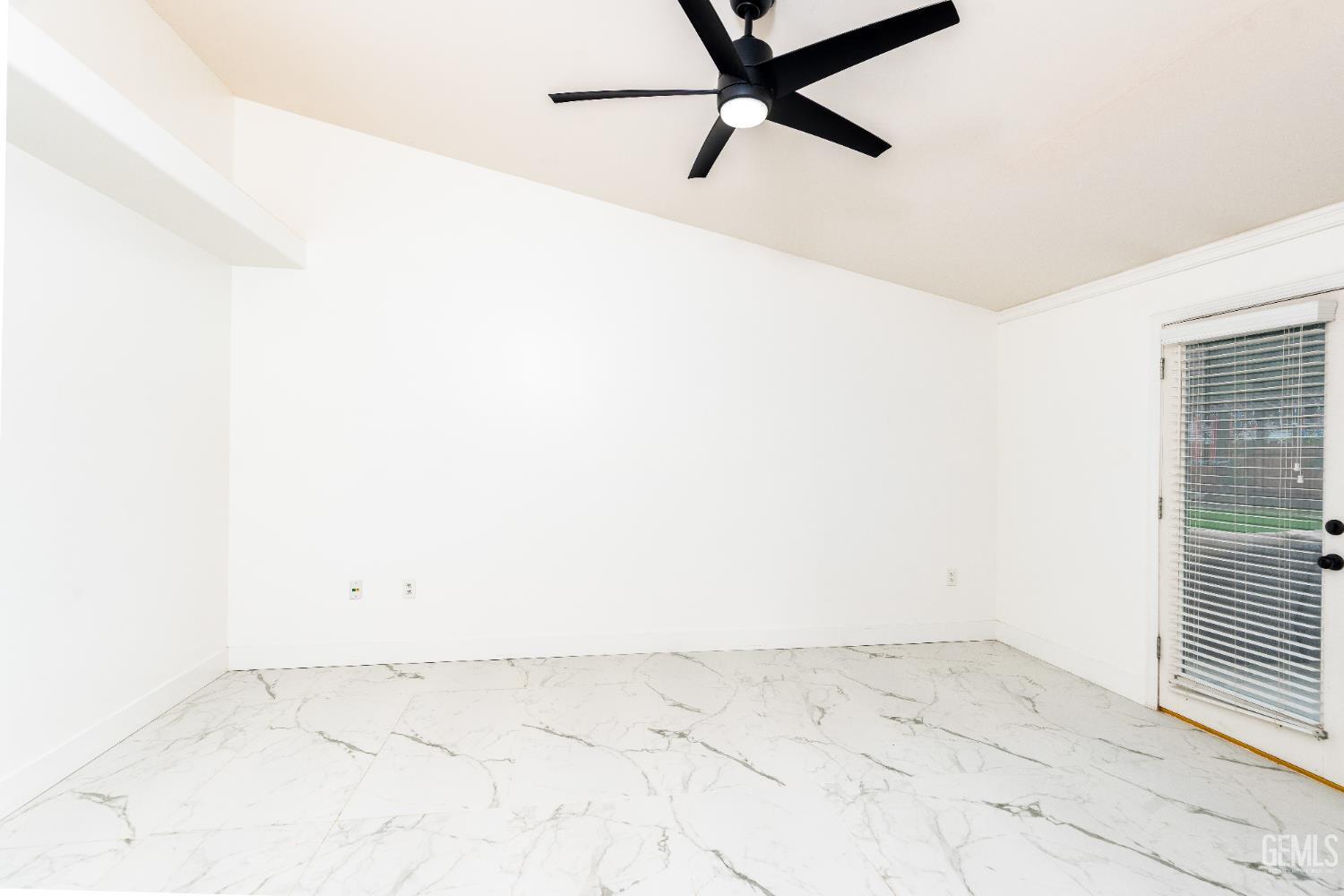 10103 Wentworth Court — photo 17