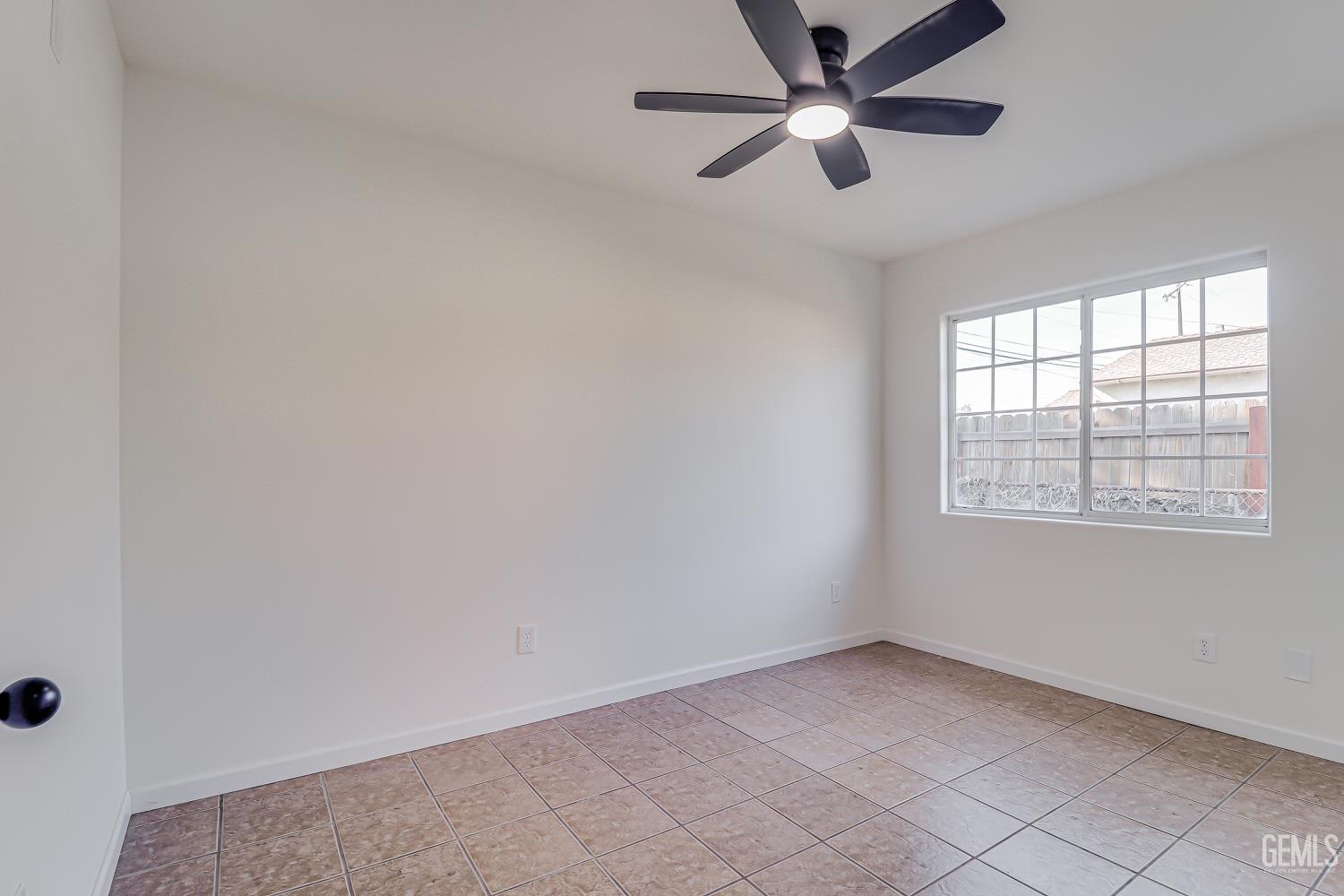 1410 Southgate Drive, Bakersfield, CA 93304 — photo 16