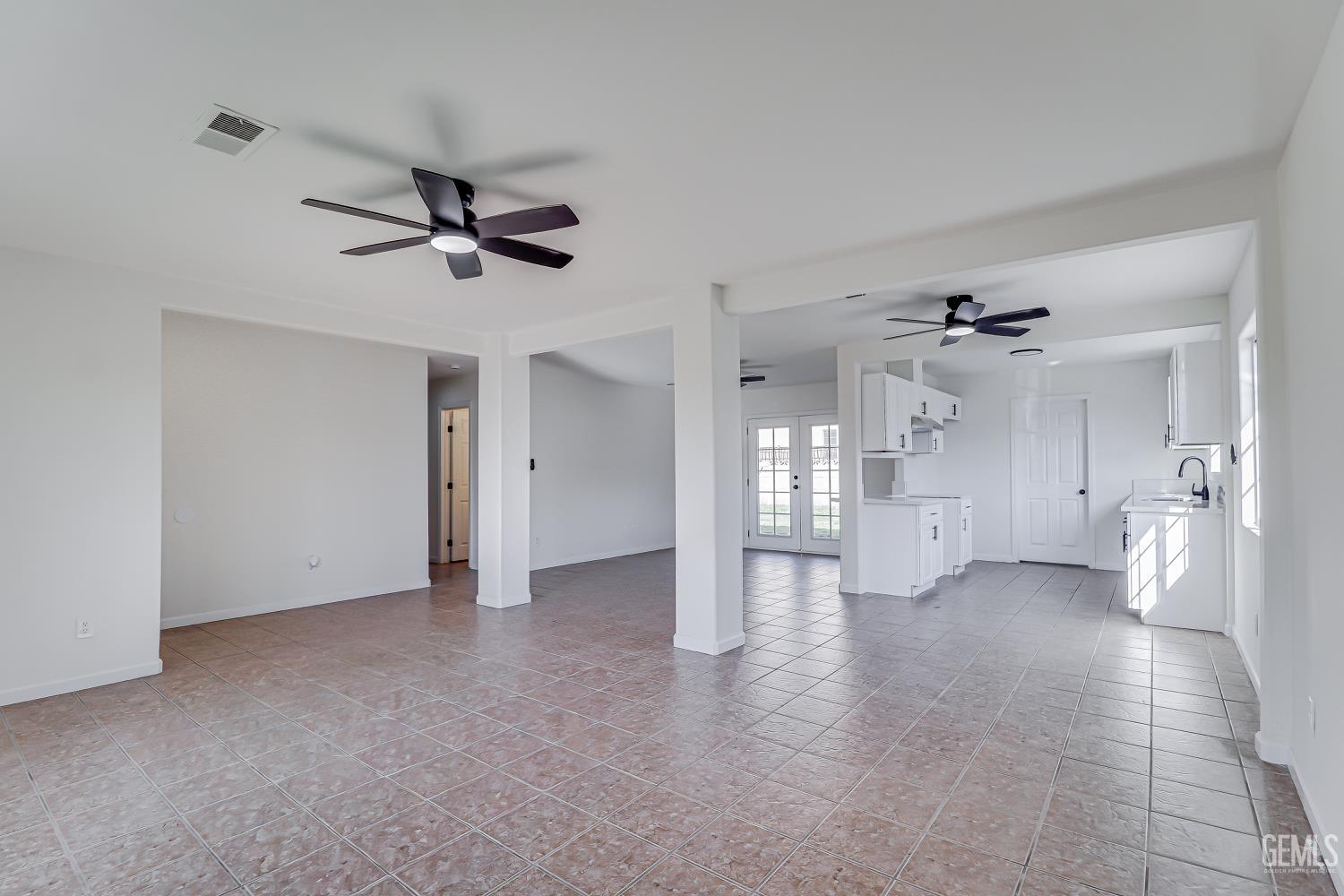 1410 Southgate Drive, Bakersfield, CA 93304 — photo 7