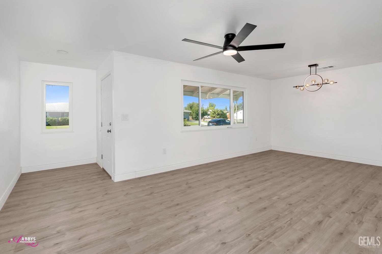 6104 Bel Aire Way — photo 4