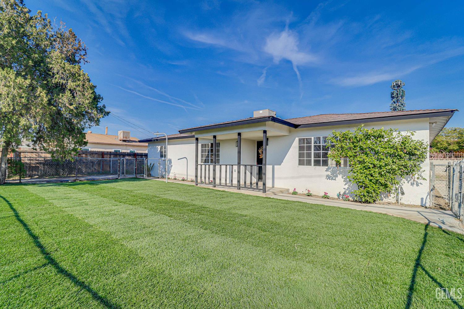 1410 Southgate Drive, Bakersfield, CA 93304 — photo 2
