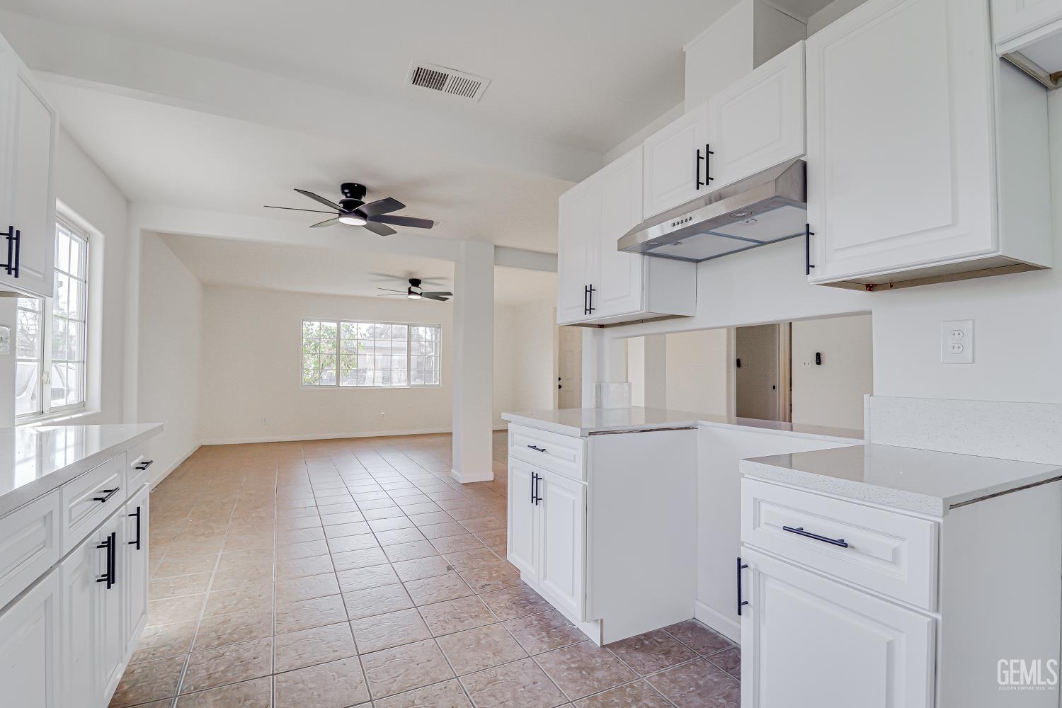 1410 Southgate Drive, Bakersfield, CA 93304 — photo 10