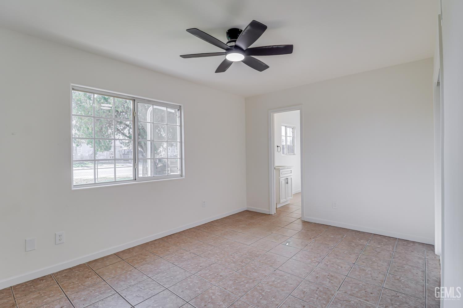 1410 Southgate Drive, Bakersfield, CA 93304 — photo 14