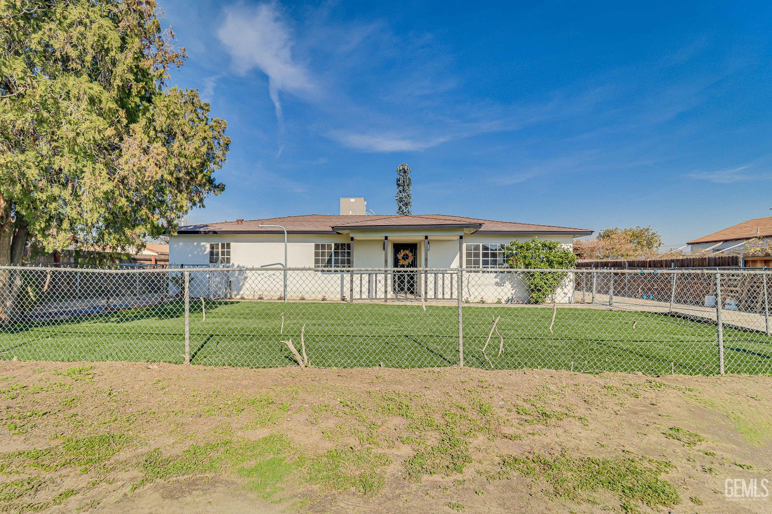1410 Southgate Drive, Bakersfield, CA 93304 — photo 3