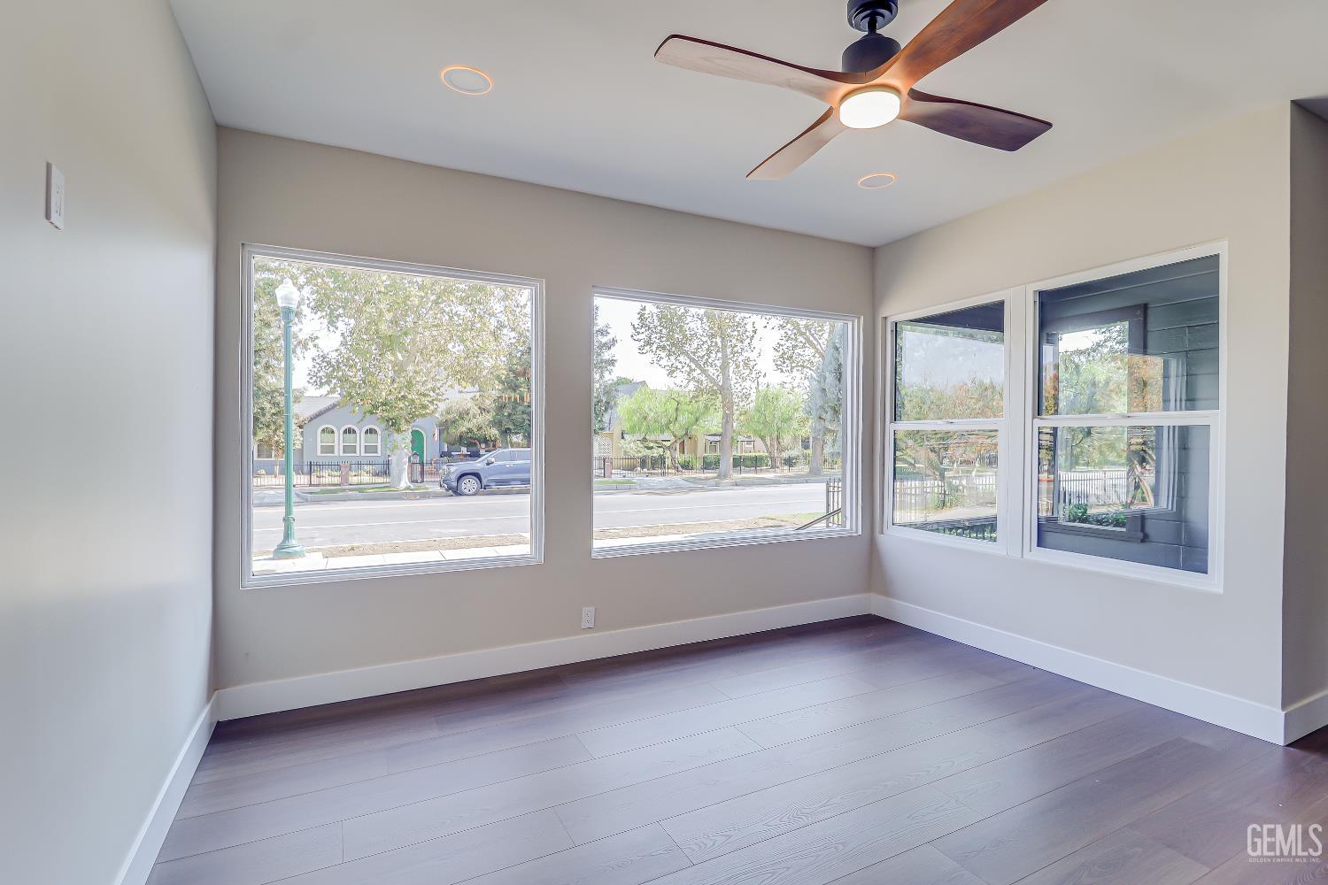 321 Oleander Avenue — photo 8