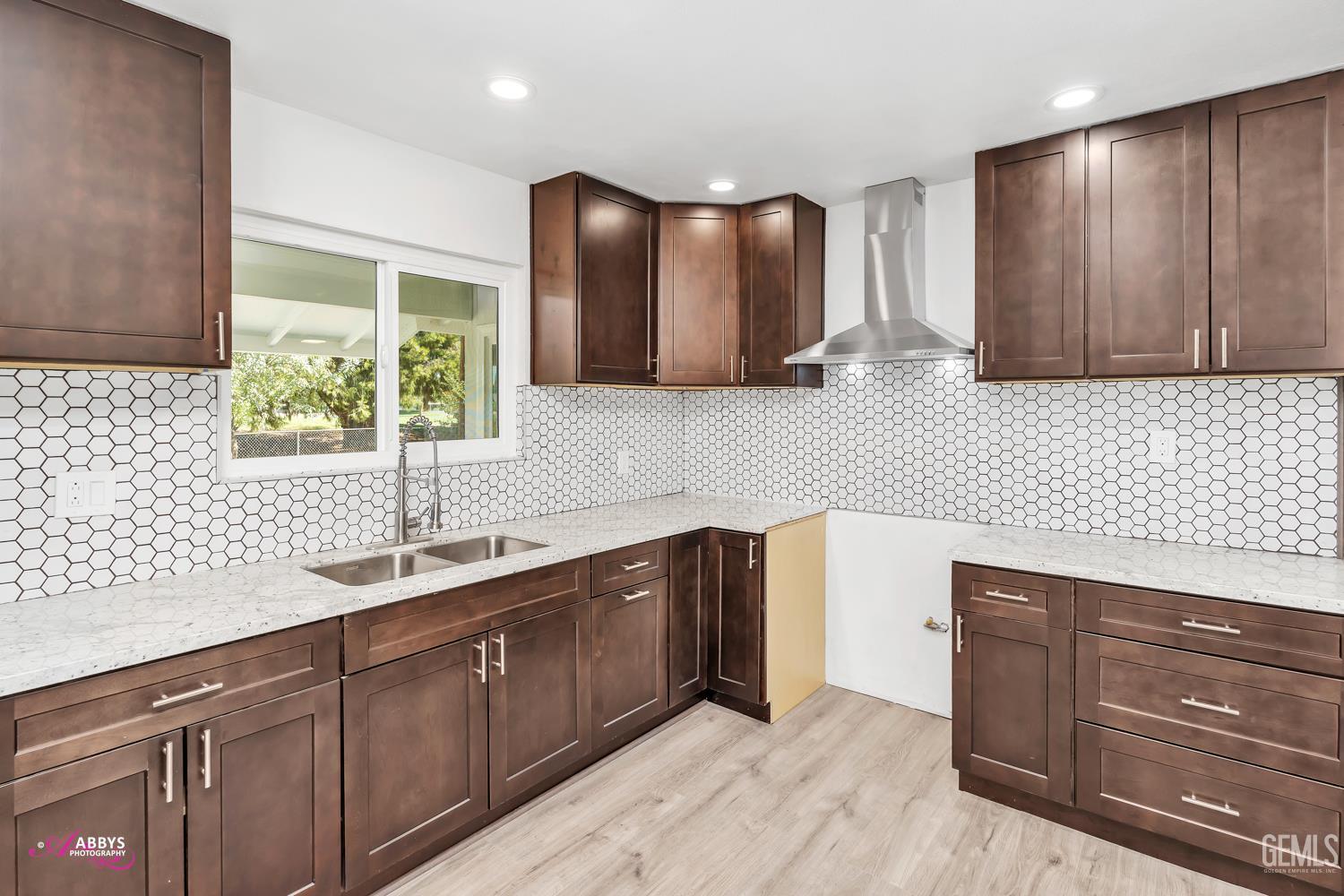 6104 Bel Aire Way — photo 8