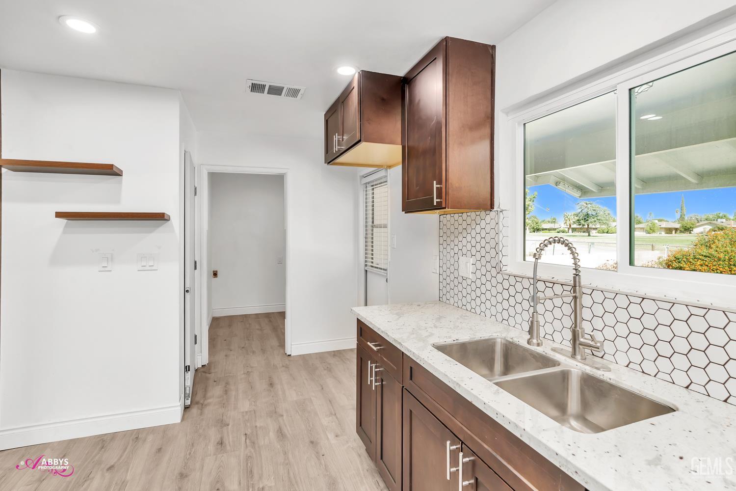 6104 Bel Aire Way — photo 12