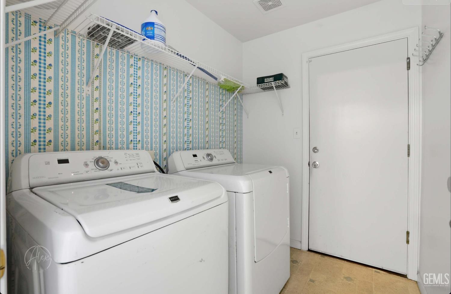 283 Bighorn Meadow Drive — photo 17