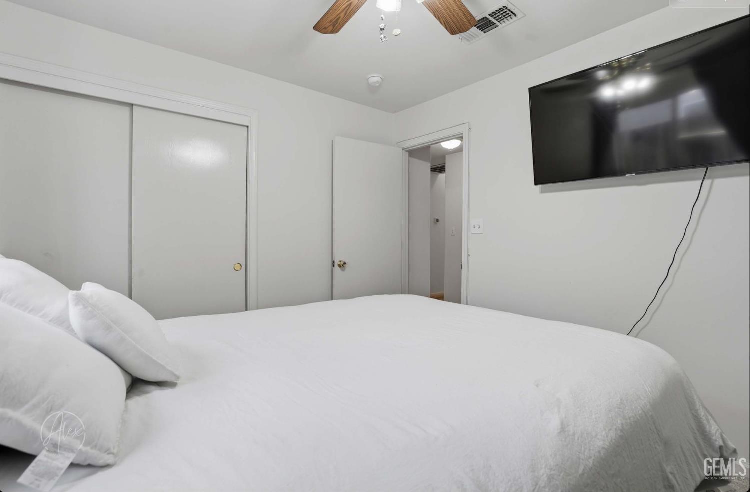 283 Bighorn Meadow Drive — photo 11