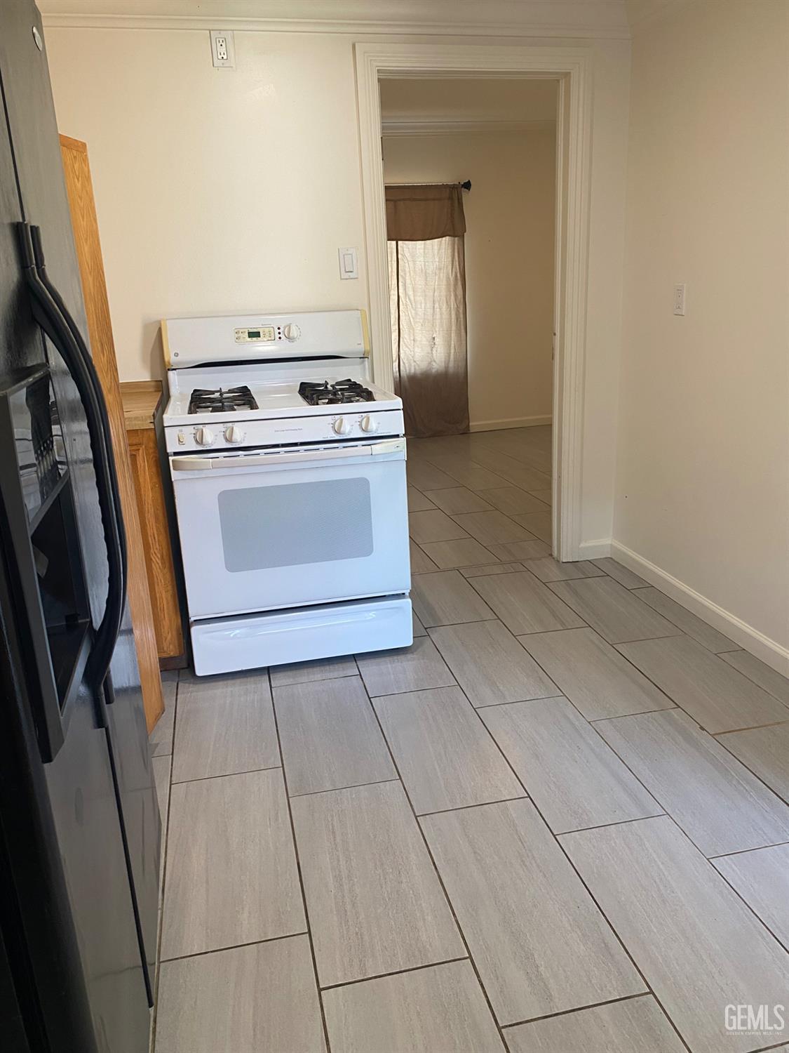 900 33 Street — photo 29