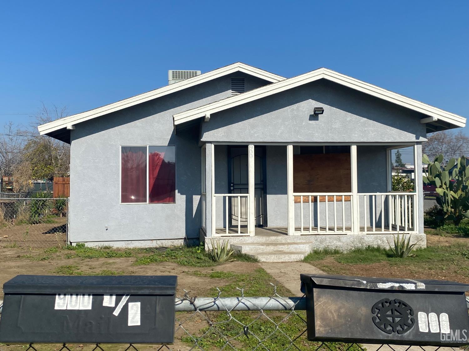 900 33 Street — photo 2