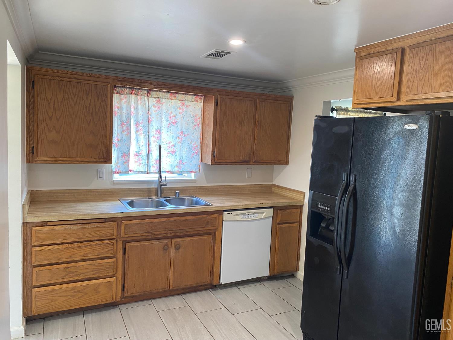 900 33 Street — photo 31