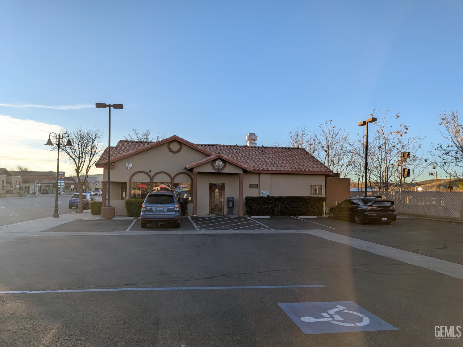 211 E Tehachapi — photo 5