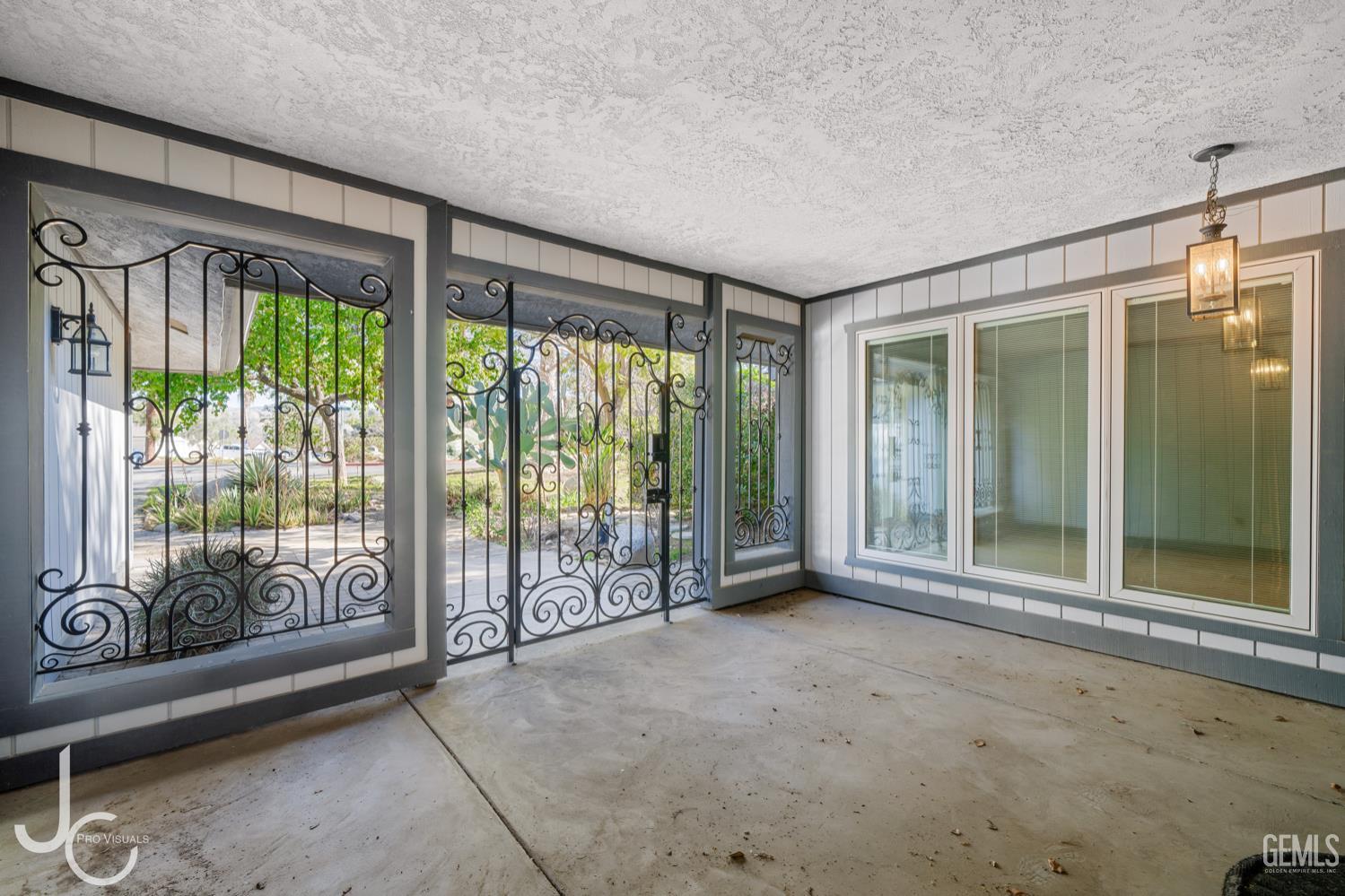 12139 Cattle King Drive — photo 4