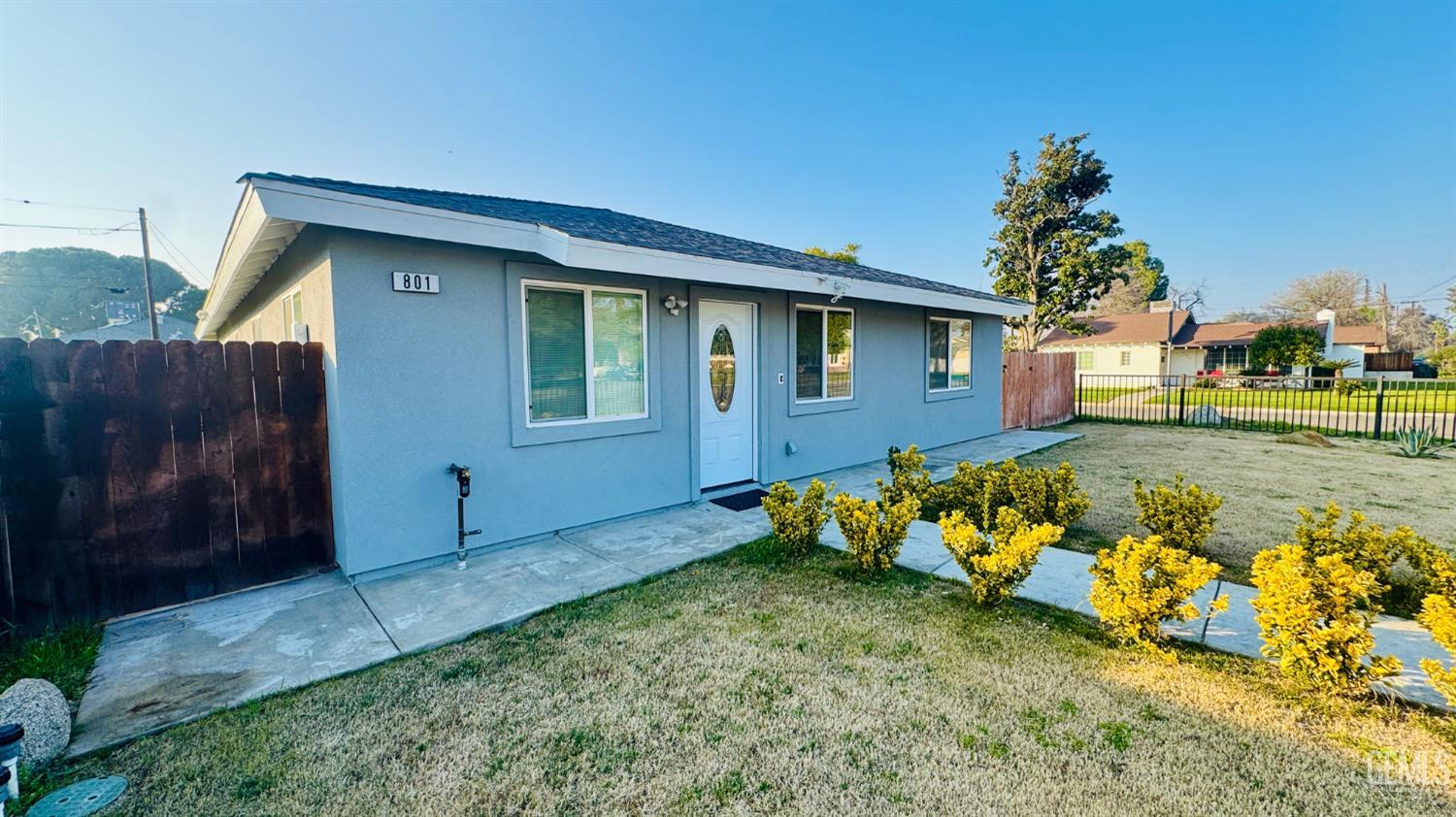 801 S Oleander Avenue — photo 4