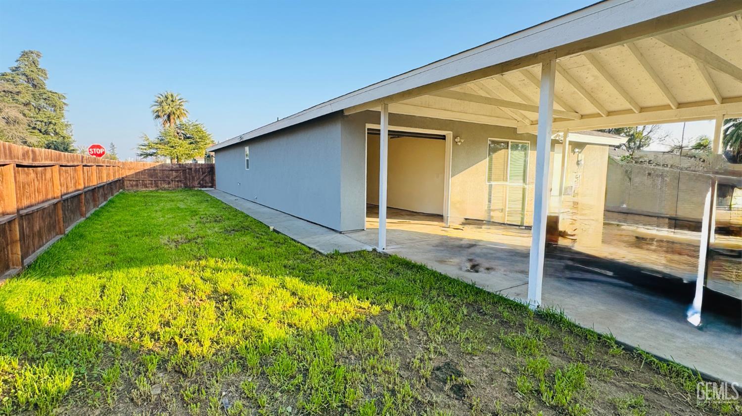 801 S Oleander Avenue — photo 22