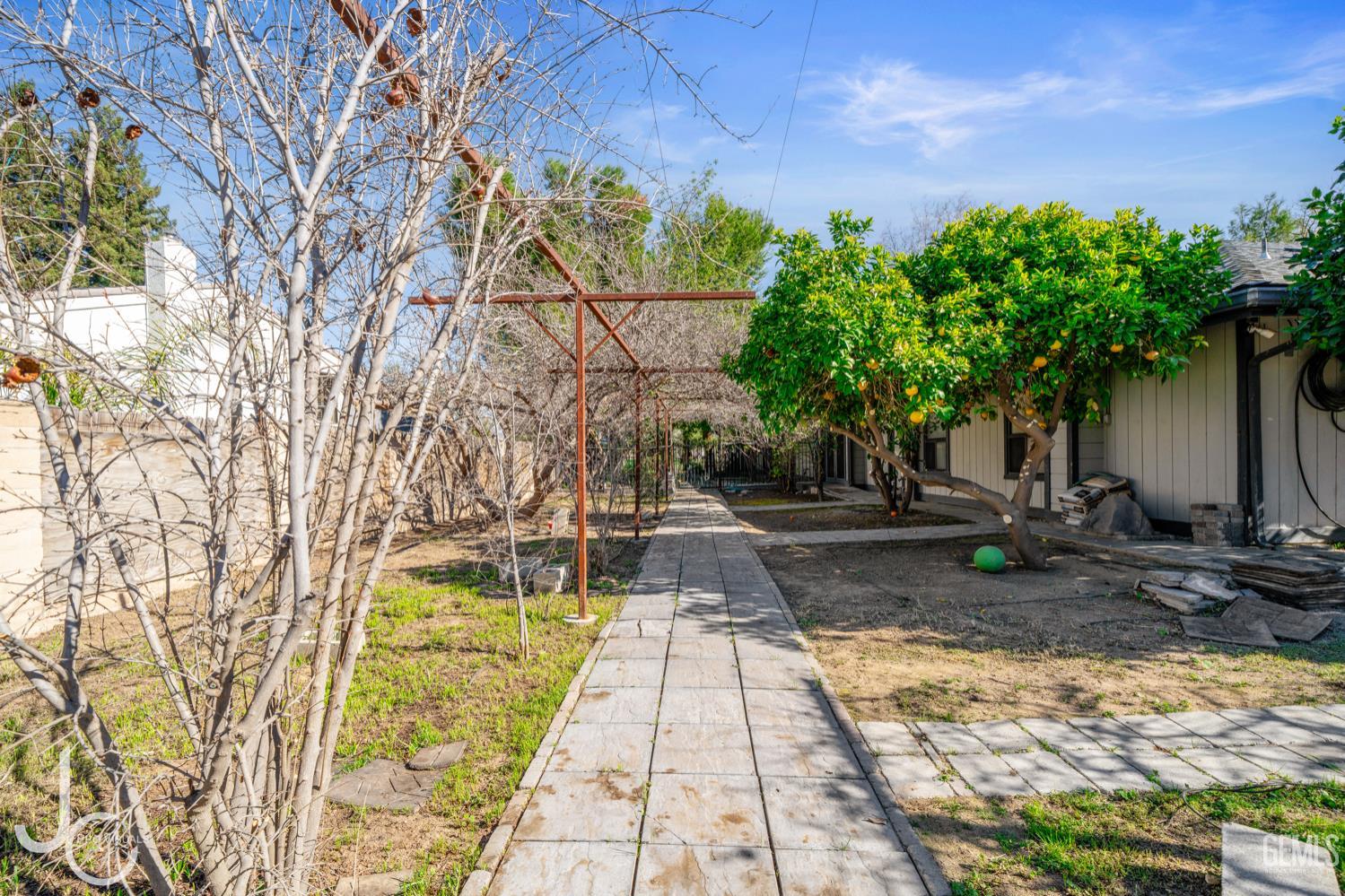 12139 Cattle King Drive — photo 39