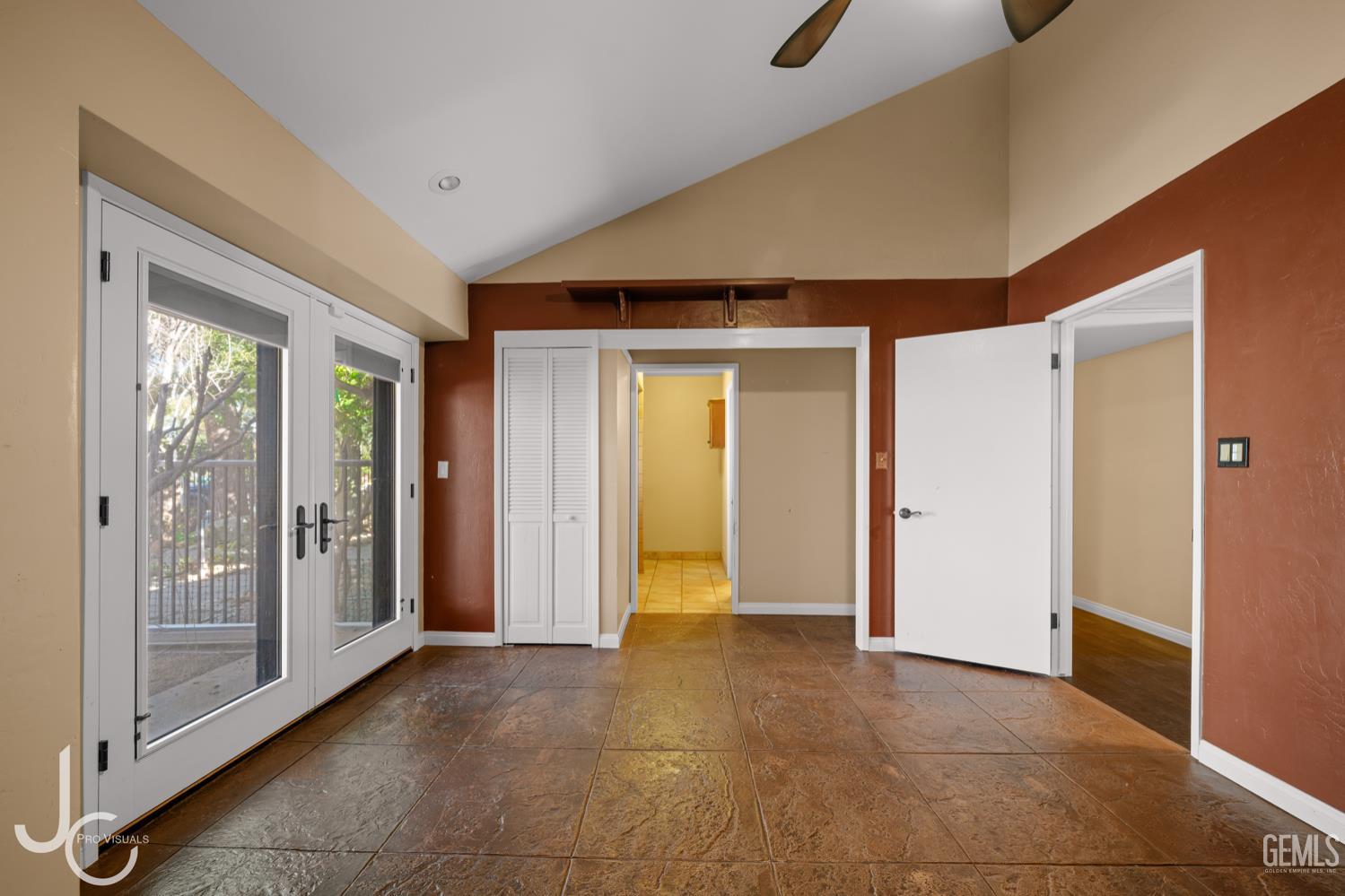 12139 Cattle King Drive — photo 17