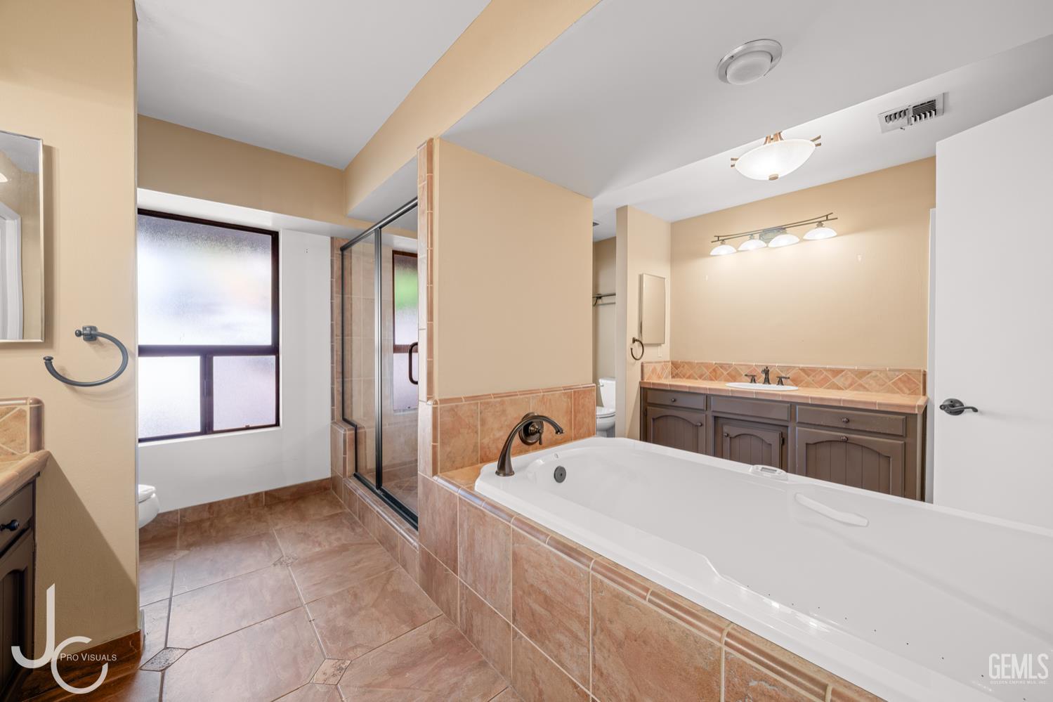 12139 Cattle King Drive — photo 32