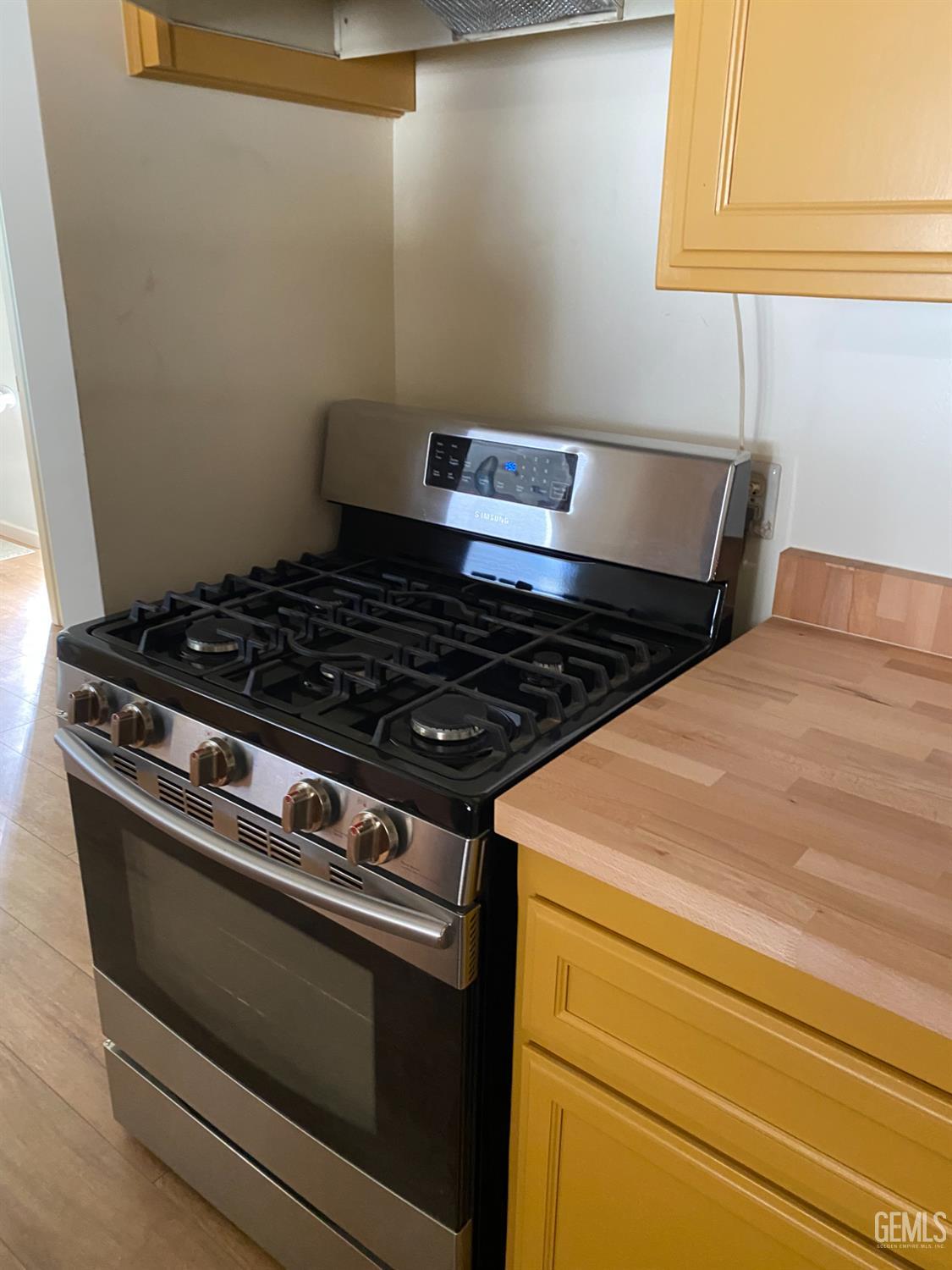 2204 Bedford Way — photo 5