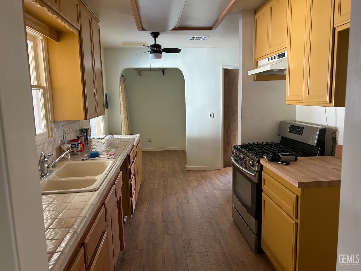 2204 Bedford Way — photo 4