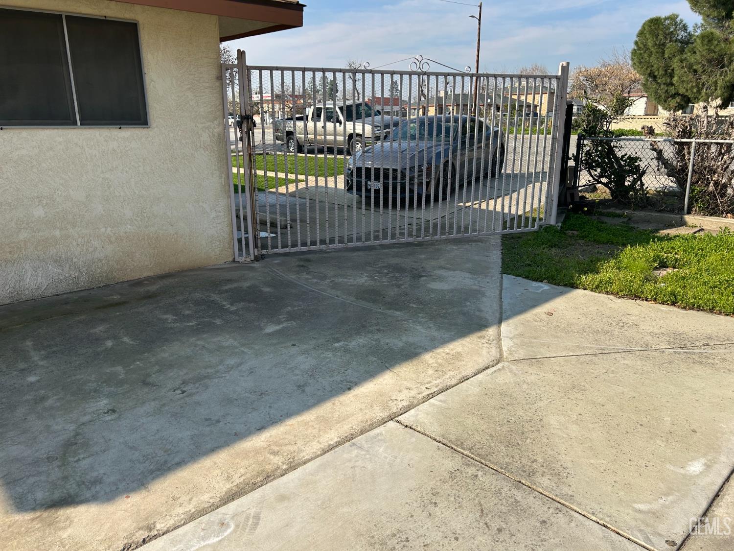 2204 Bedford Way — photo 11