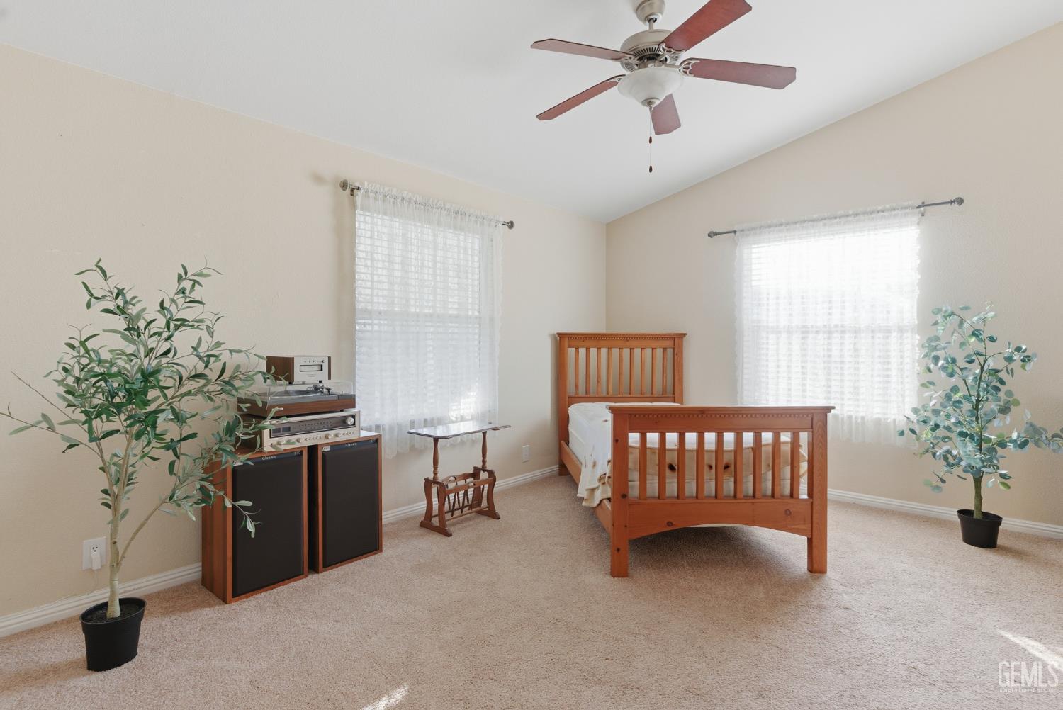 1225 Taft Highway — photo 10