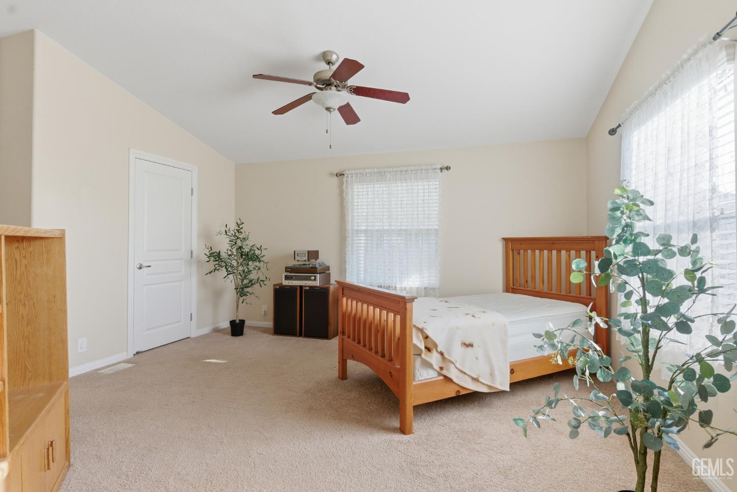 1225 Taft Highway — photo 11