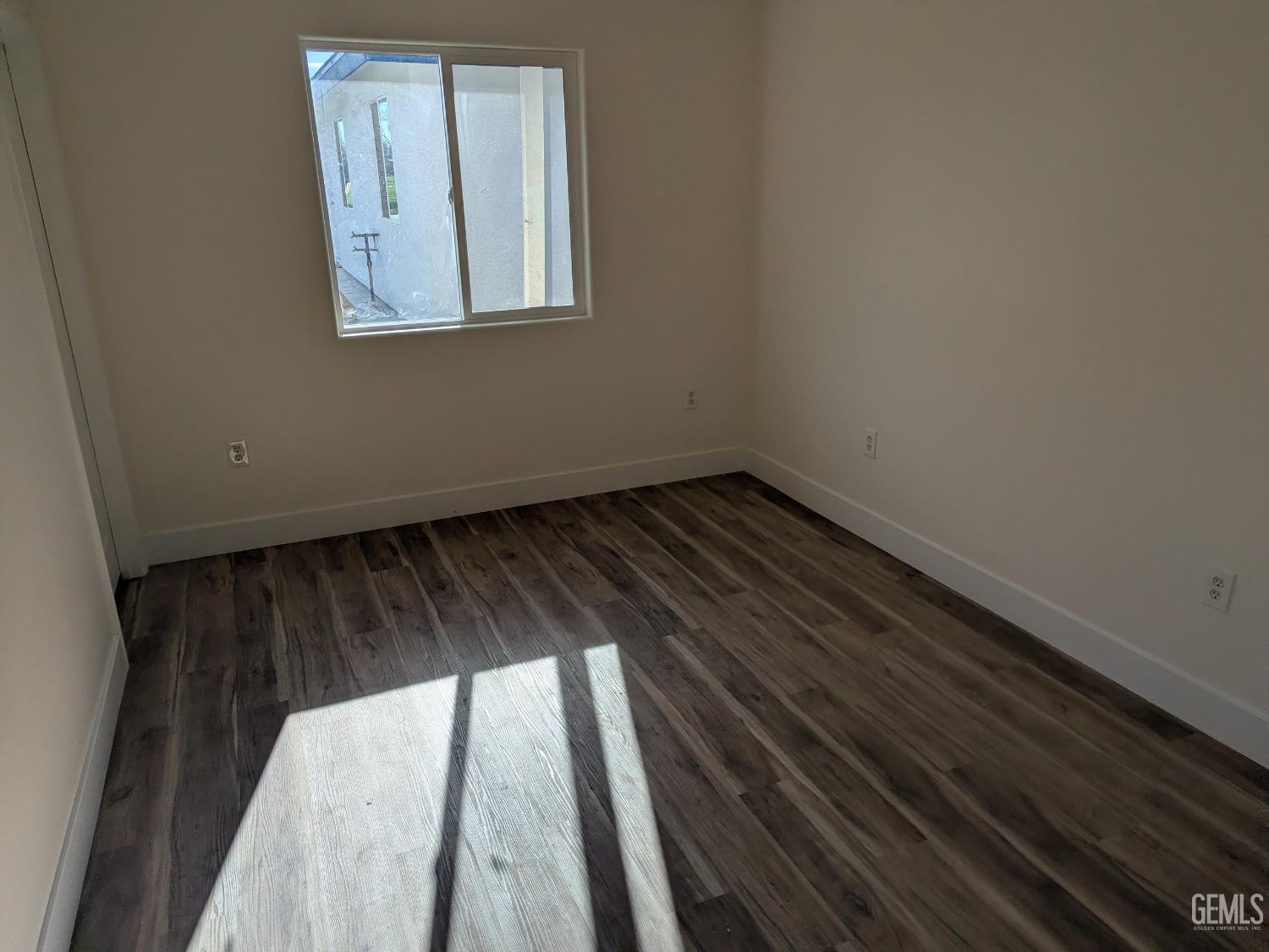 425 E Belle Terrace — photo 5