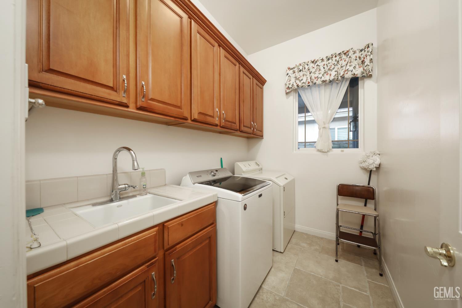 10308 Dutch Iris Drive — photo 25