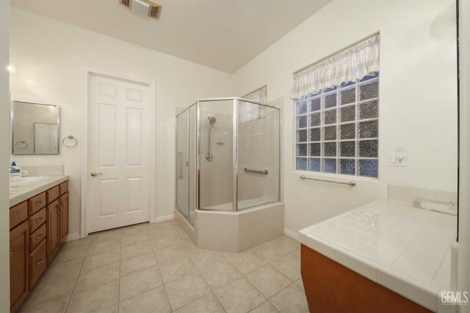 10308 Dutch Iris Drive — photo 15