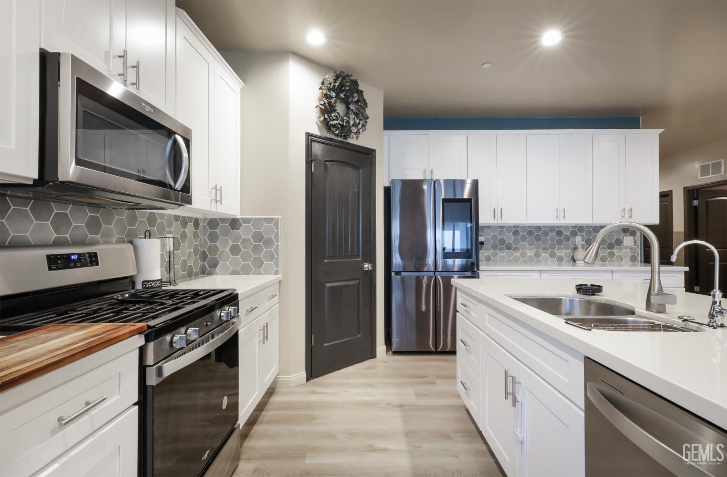8602 Littleton Street — photo 10