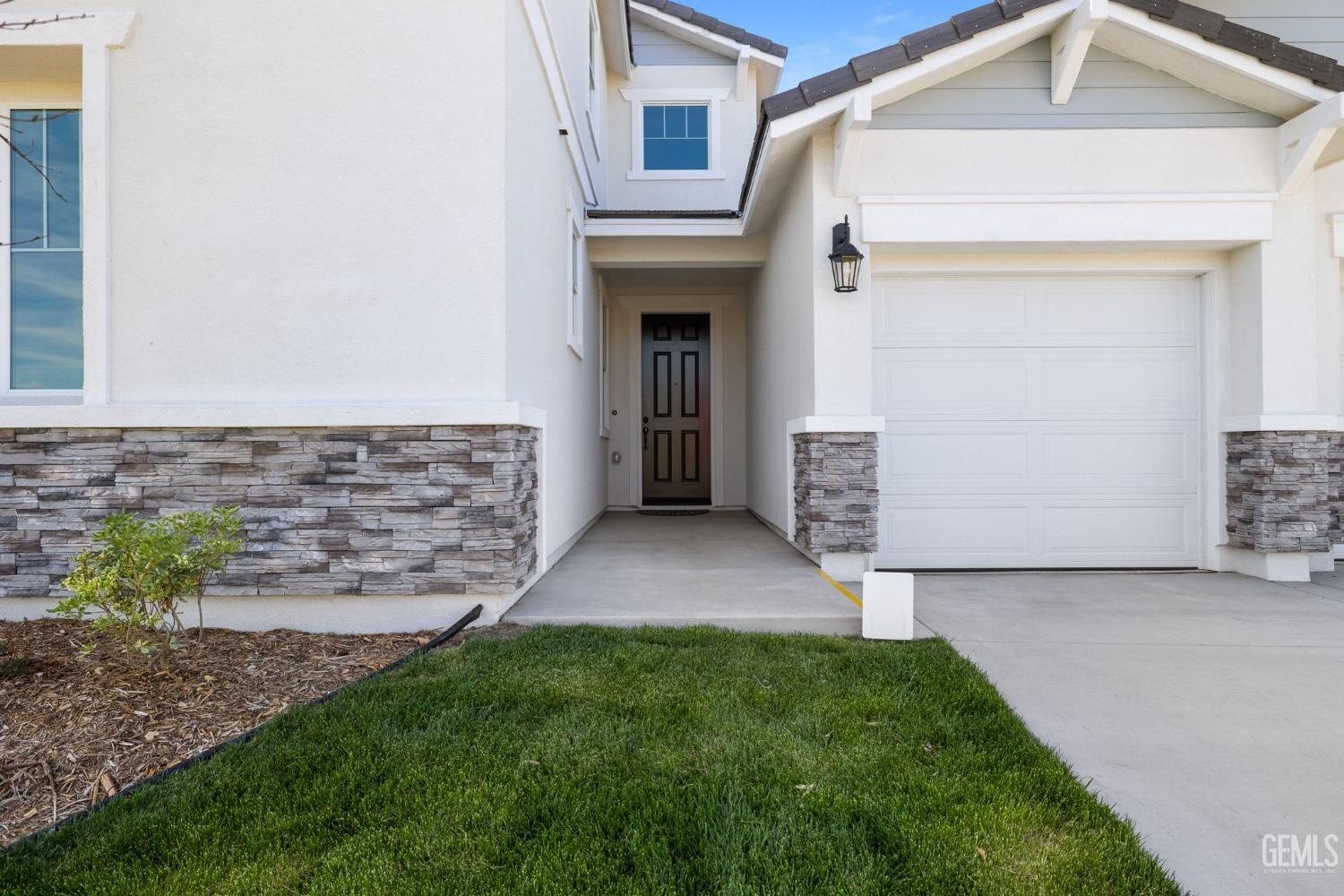 5808 Levanto Street — photo 8