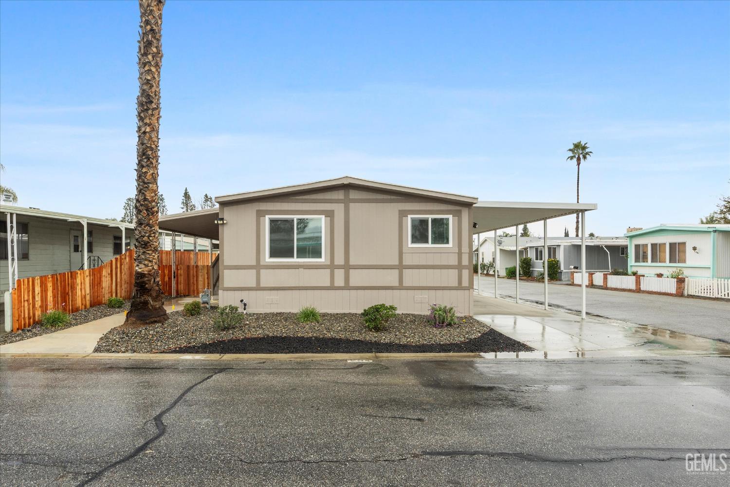 294 Florence Lane — photo 4