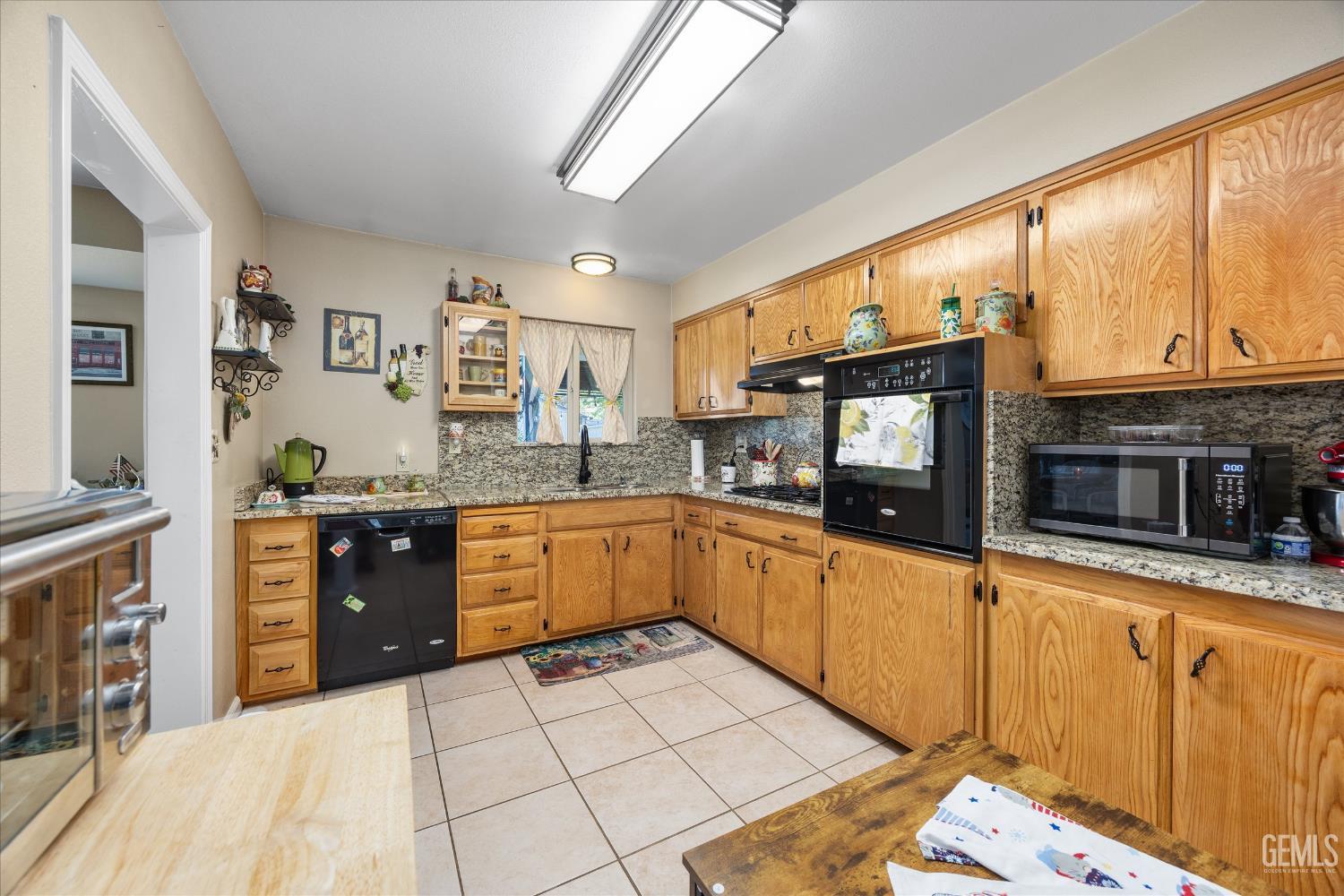 5812 Burke Way — photo 17