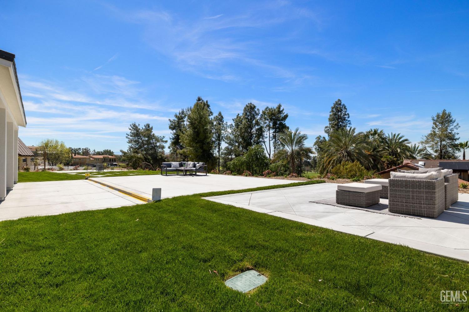 5808 Levanto Street — photo 63