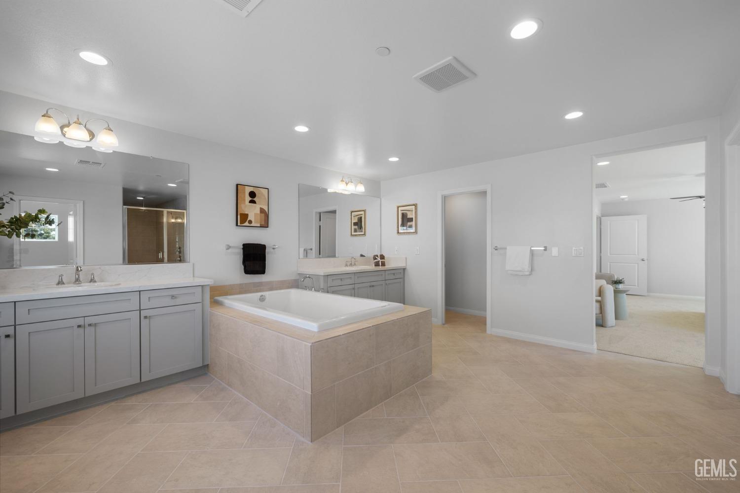 5808 Levanto Street — photo 47