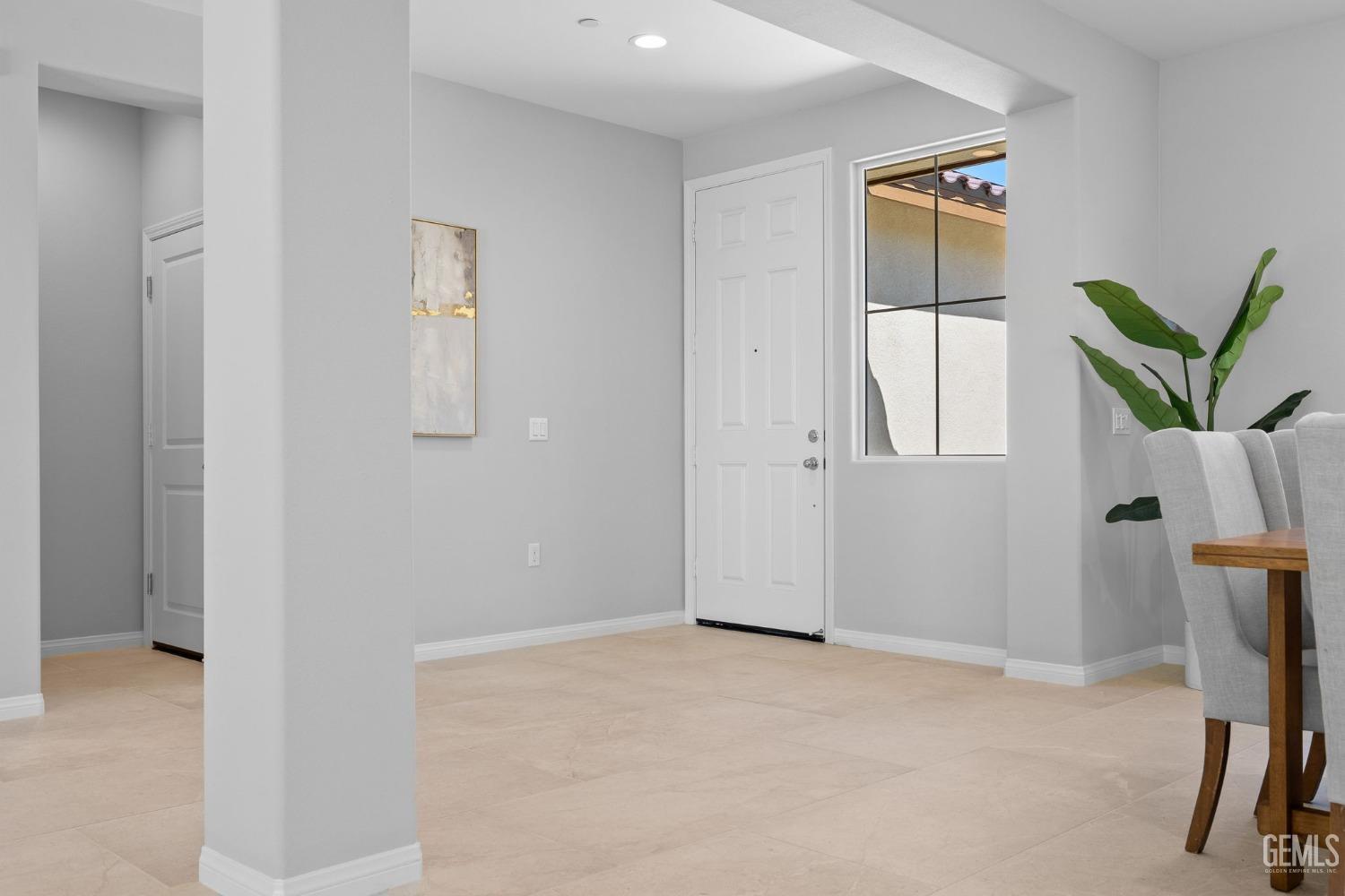 5804 Levanto Street — photo 9