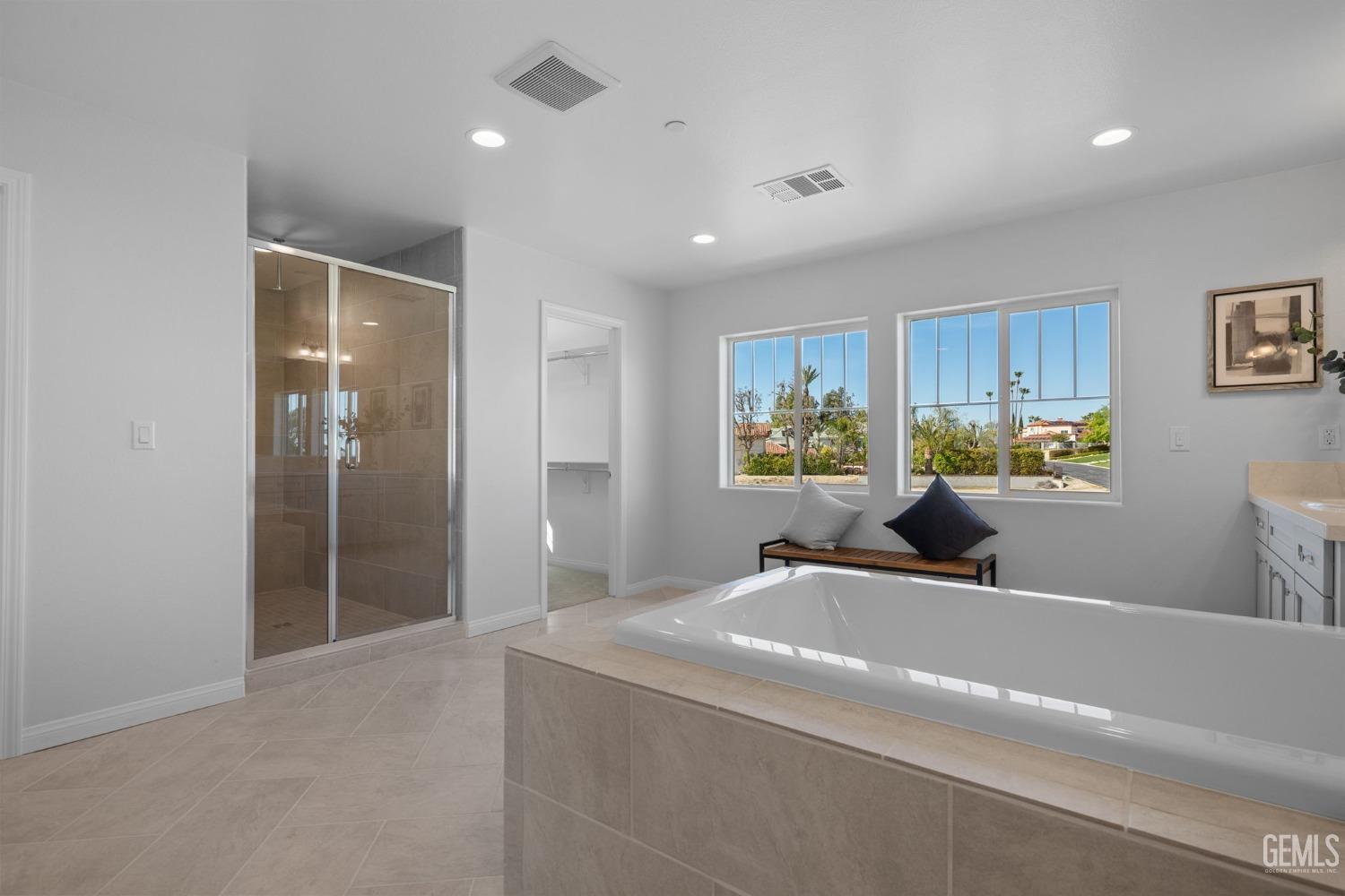 5808 Levanto Street — photo 48
