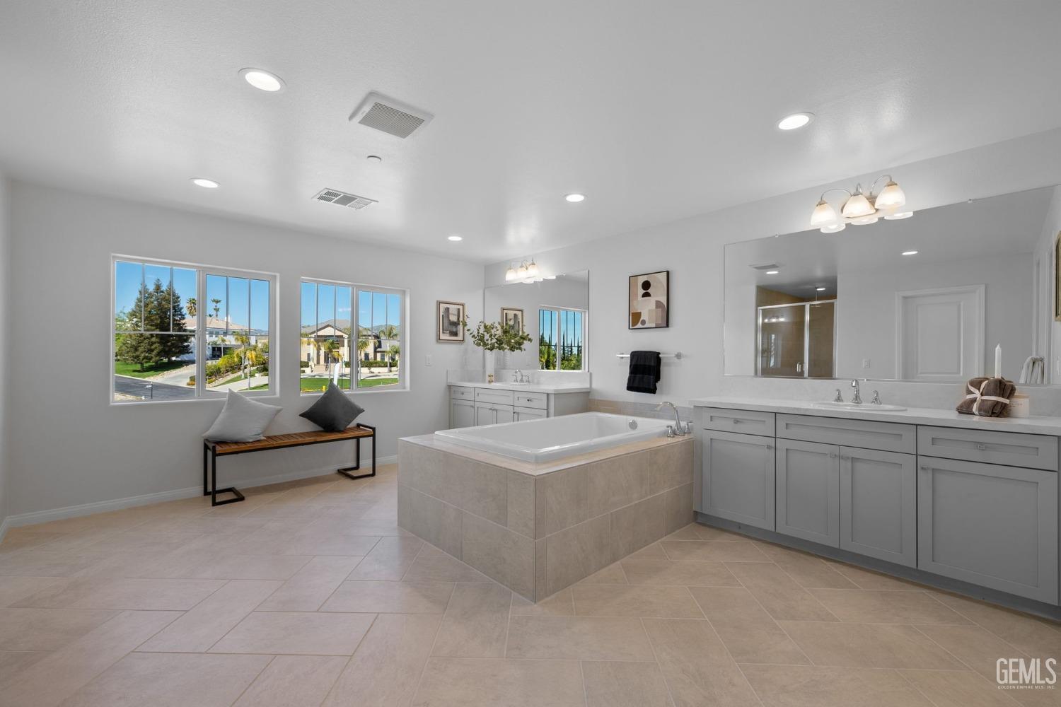 5808 Levanto Street — photo 46