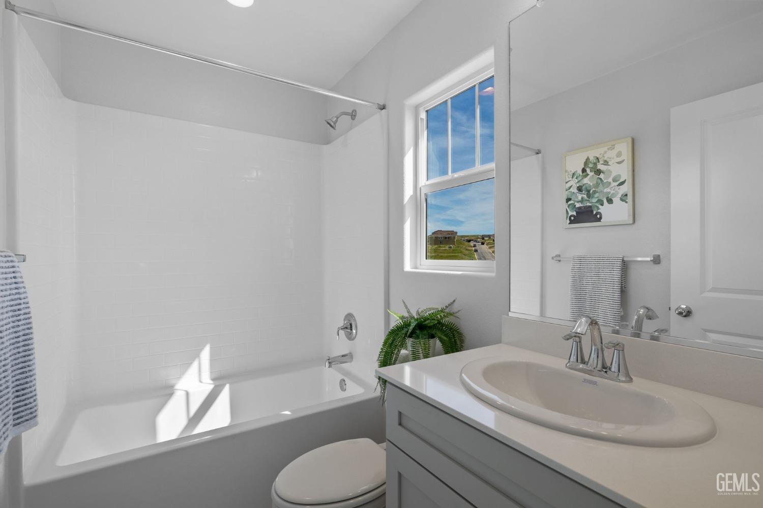 5808 Levanto Street — photo 55