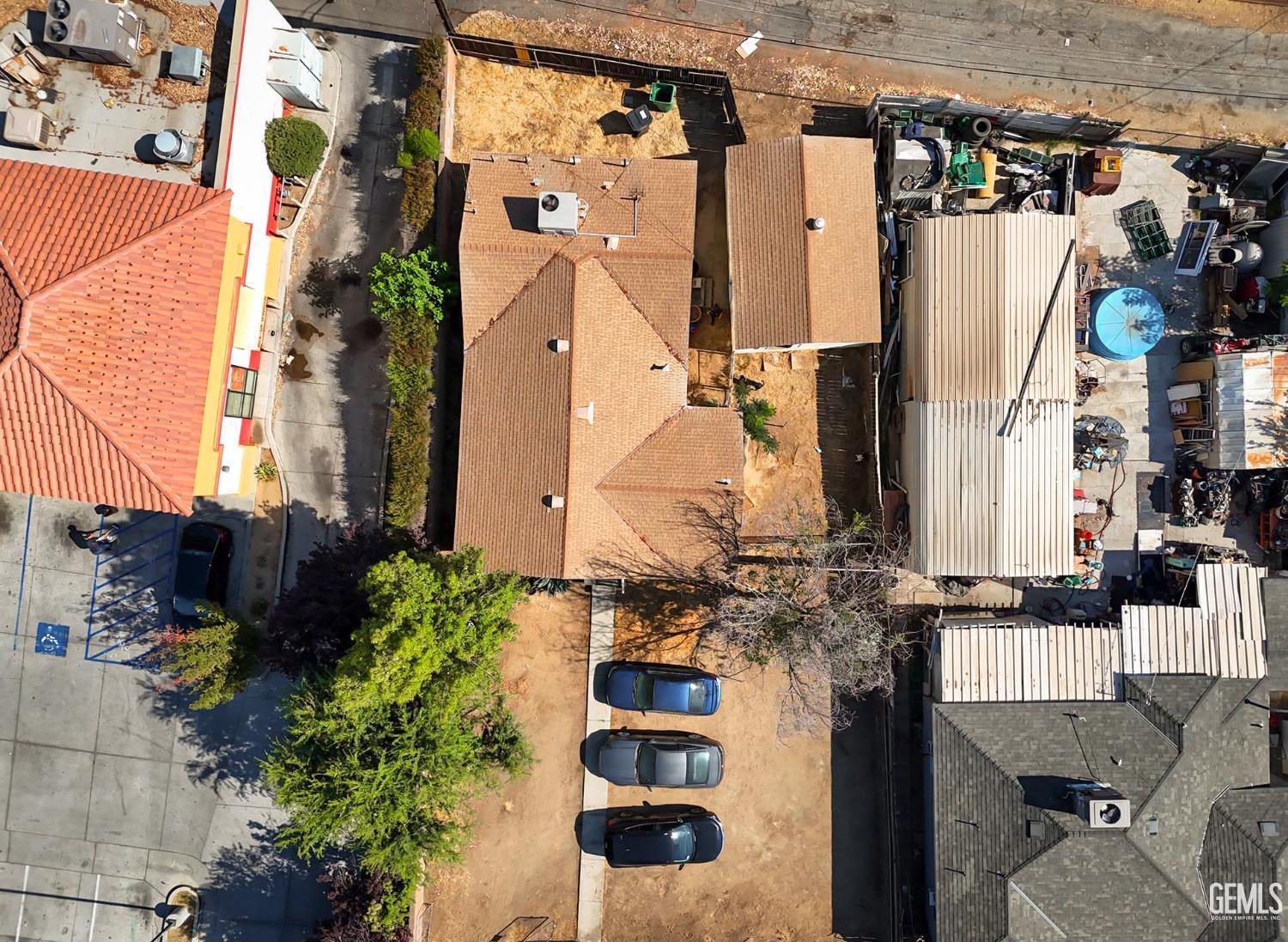 818 Decatur — photo 15