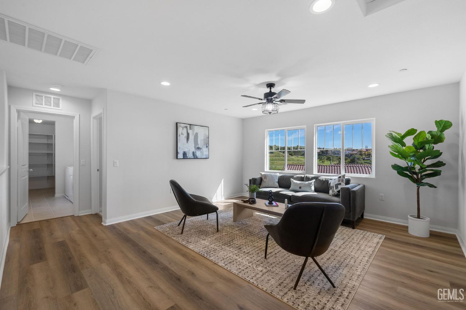 5808 Levanto Street — photo 40