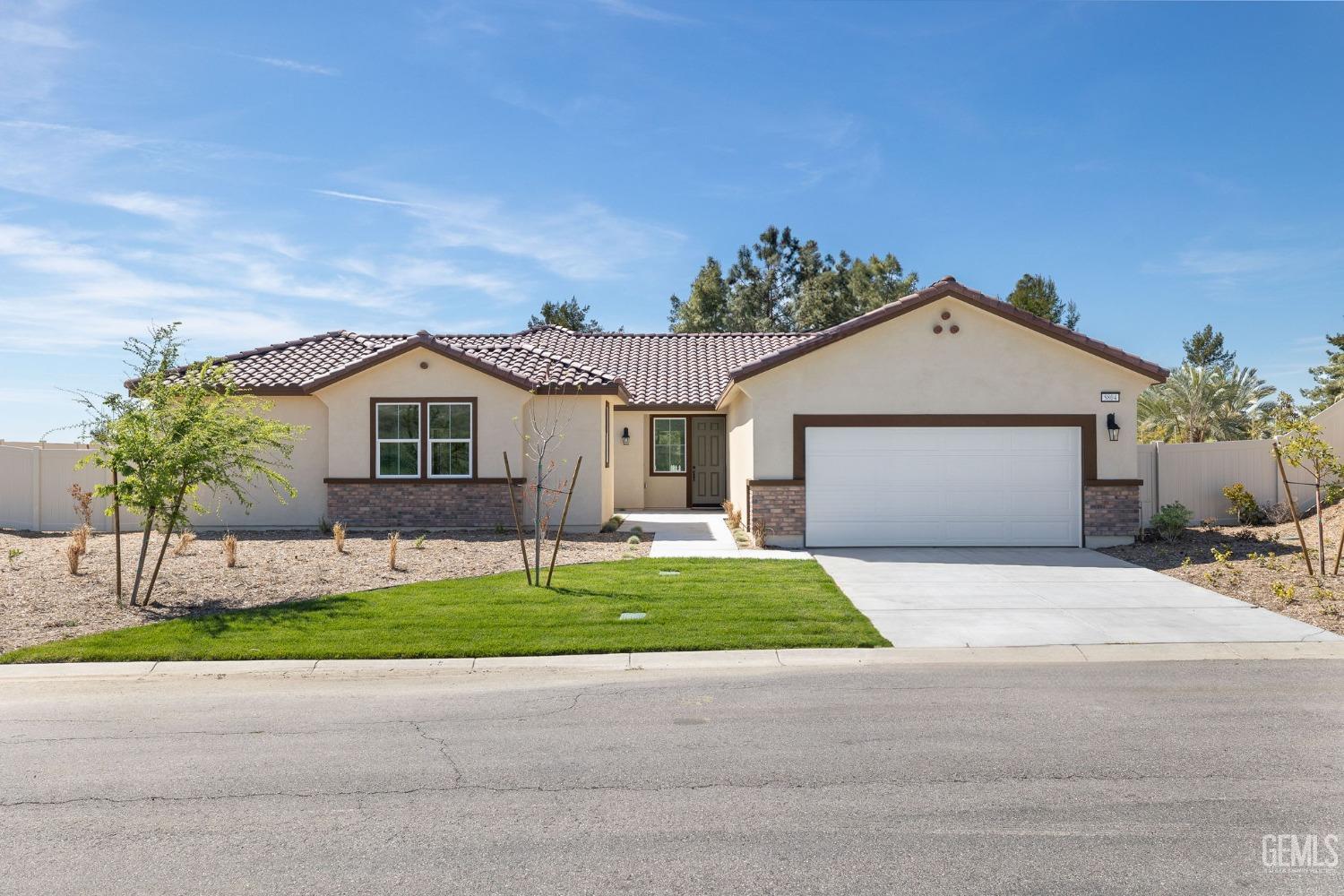 5804 Levanto Street — photo 4