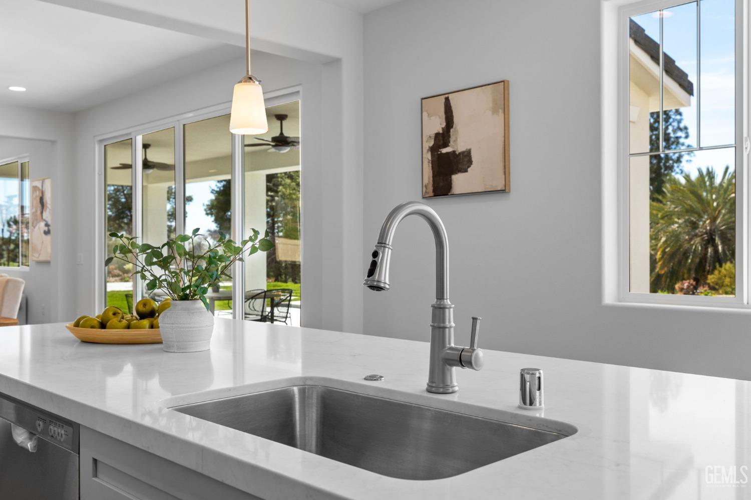 5808 Levanto Street — photo 34
