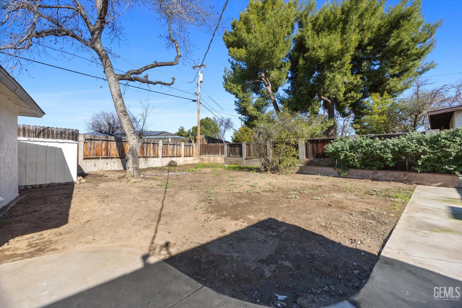 2814 College Avenue — photo 33