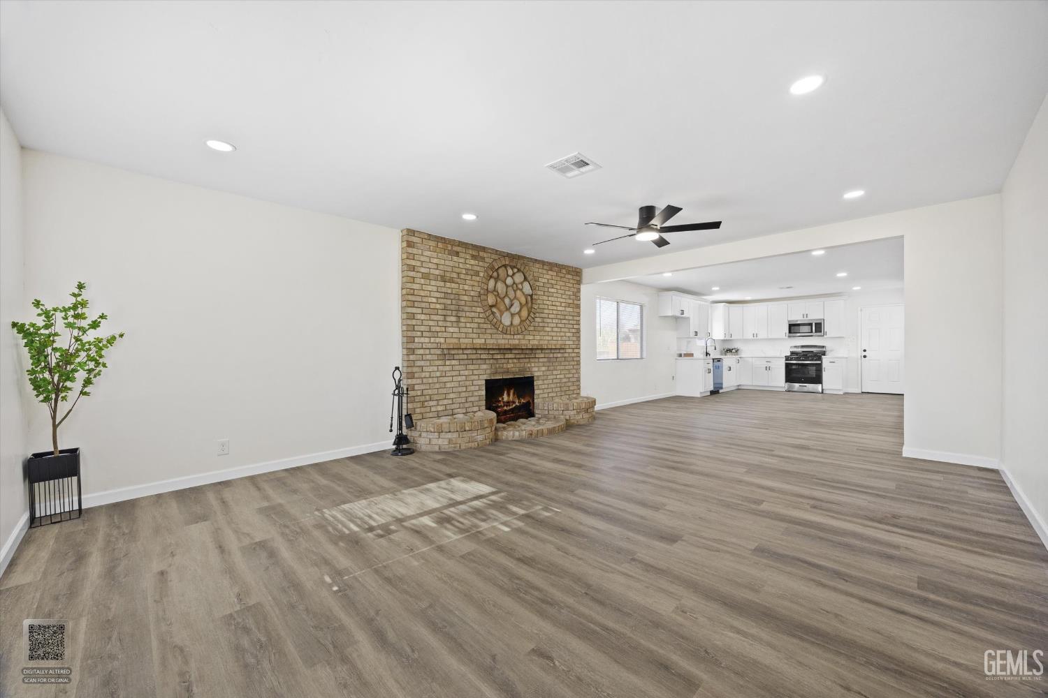 2814 College Avenue — photo 4