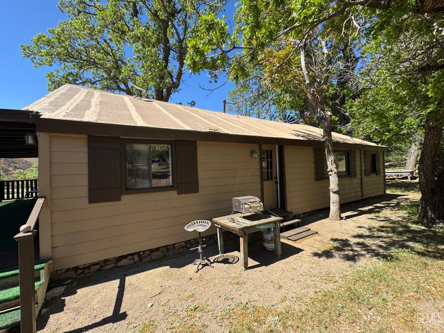 1 Maple Ave — photo 5