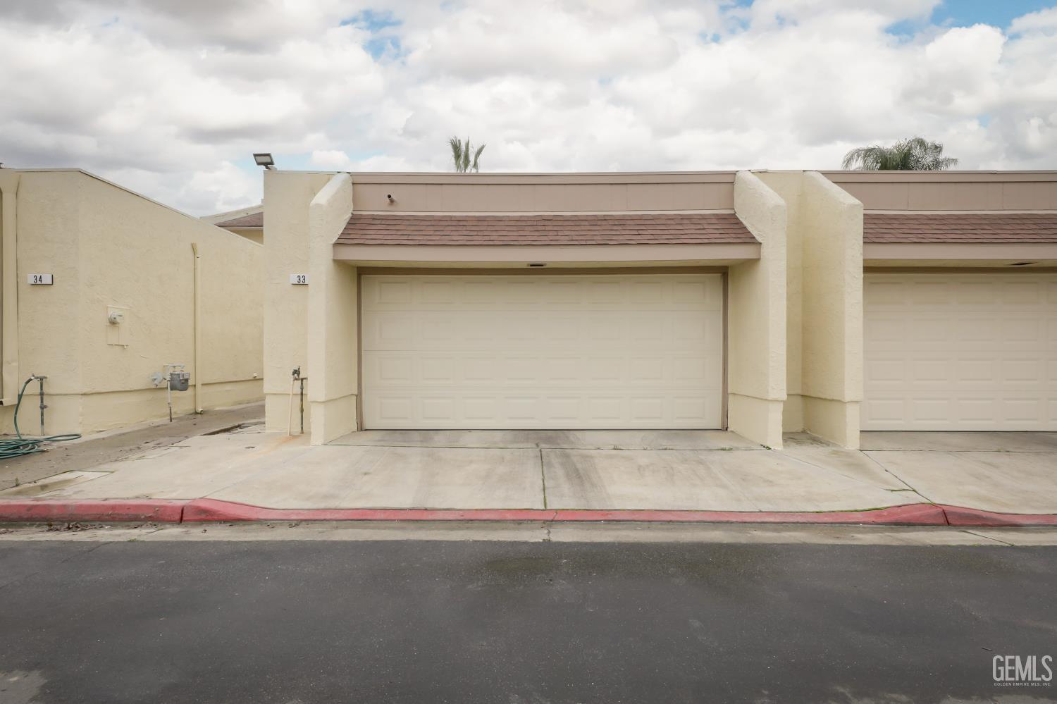 930 Olive Drive — photo 23