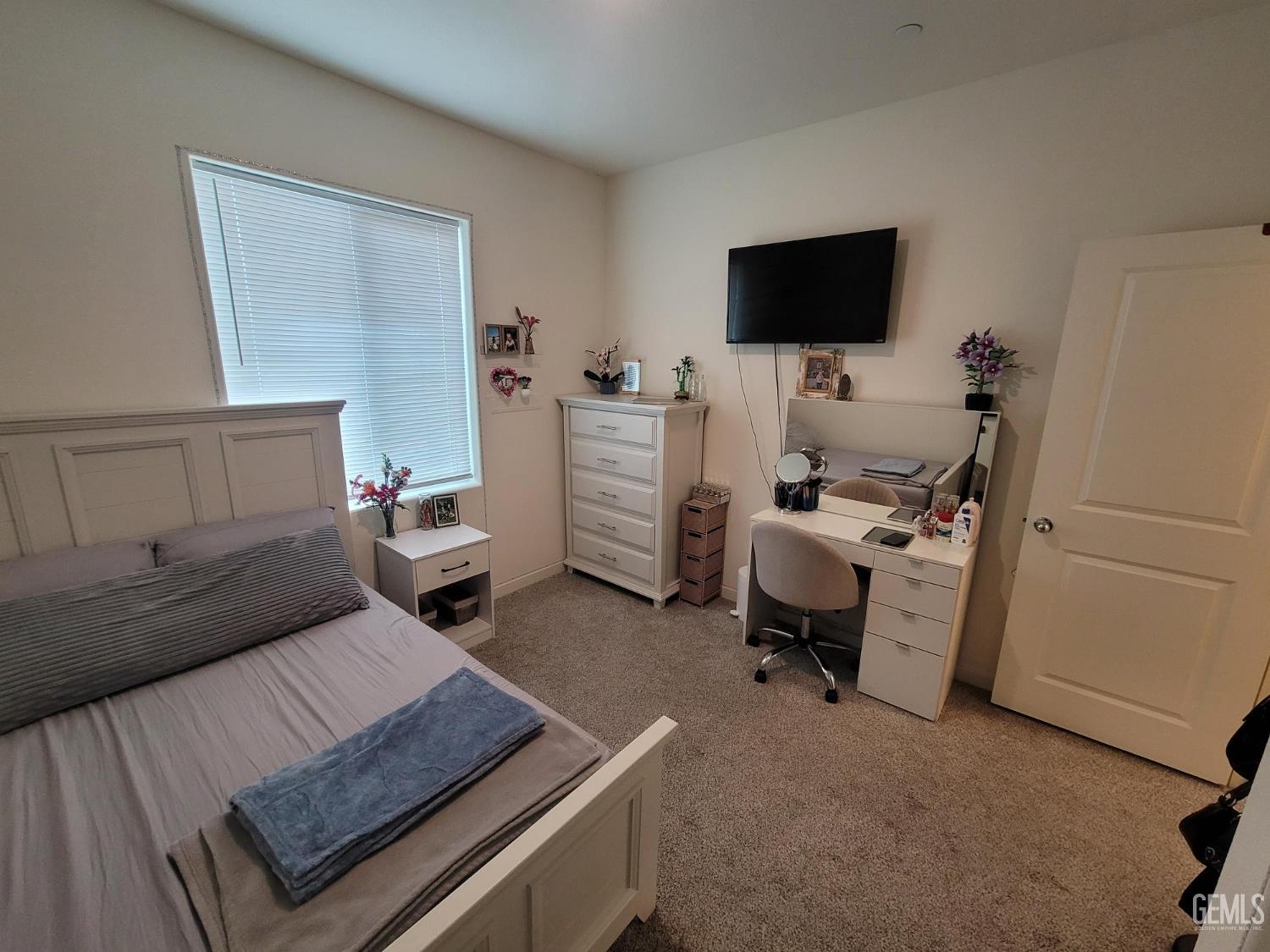 4917 Chukchansi Avenue — photo 10